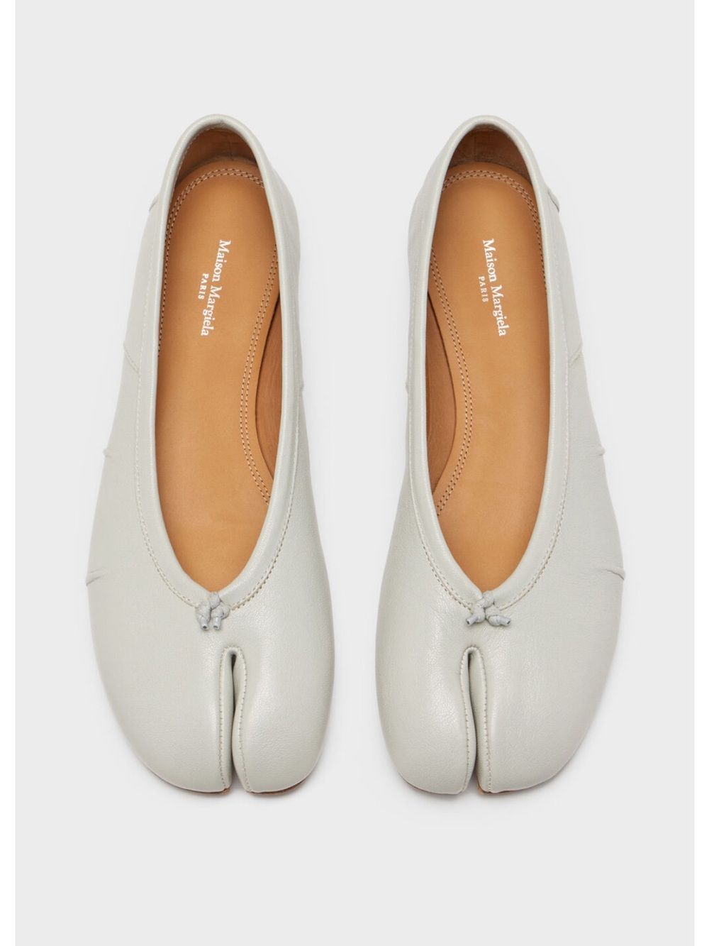 NWT Maison Martin Margiela Tabi Flats in Alabaster, Size 39, Never Worn!